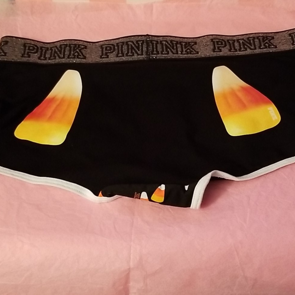 Pink panties - Picture 2 of 4